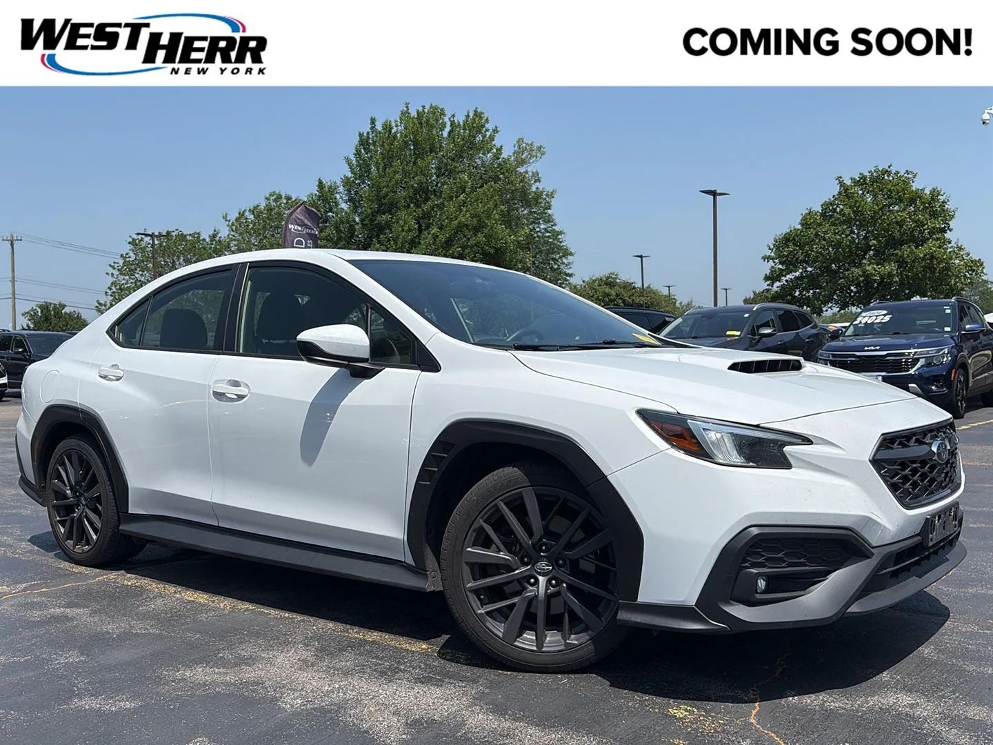 Used 2023 Ceramic White Subaru Premium image 1