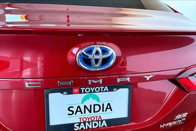 Certified Used 2022 SUPERSONIC RED Toyota  image 33