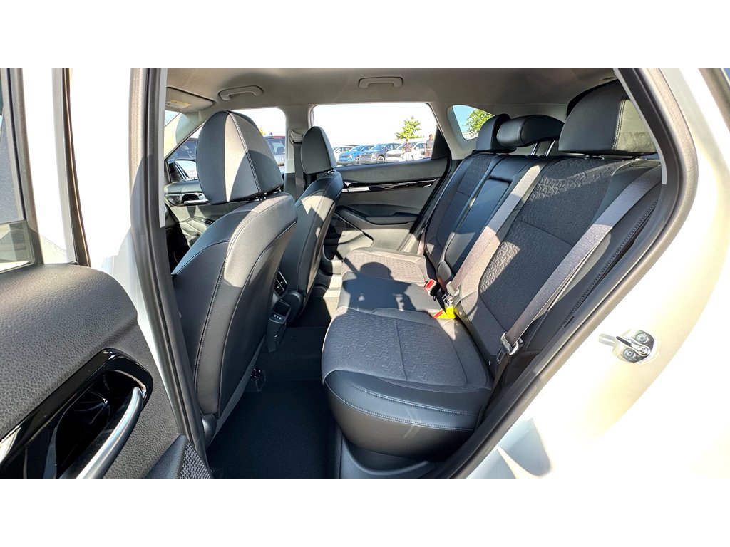 New 2026 Snow White Pearl Kia S image 24