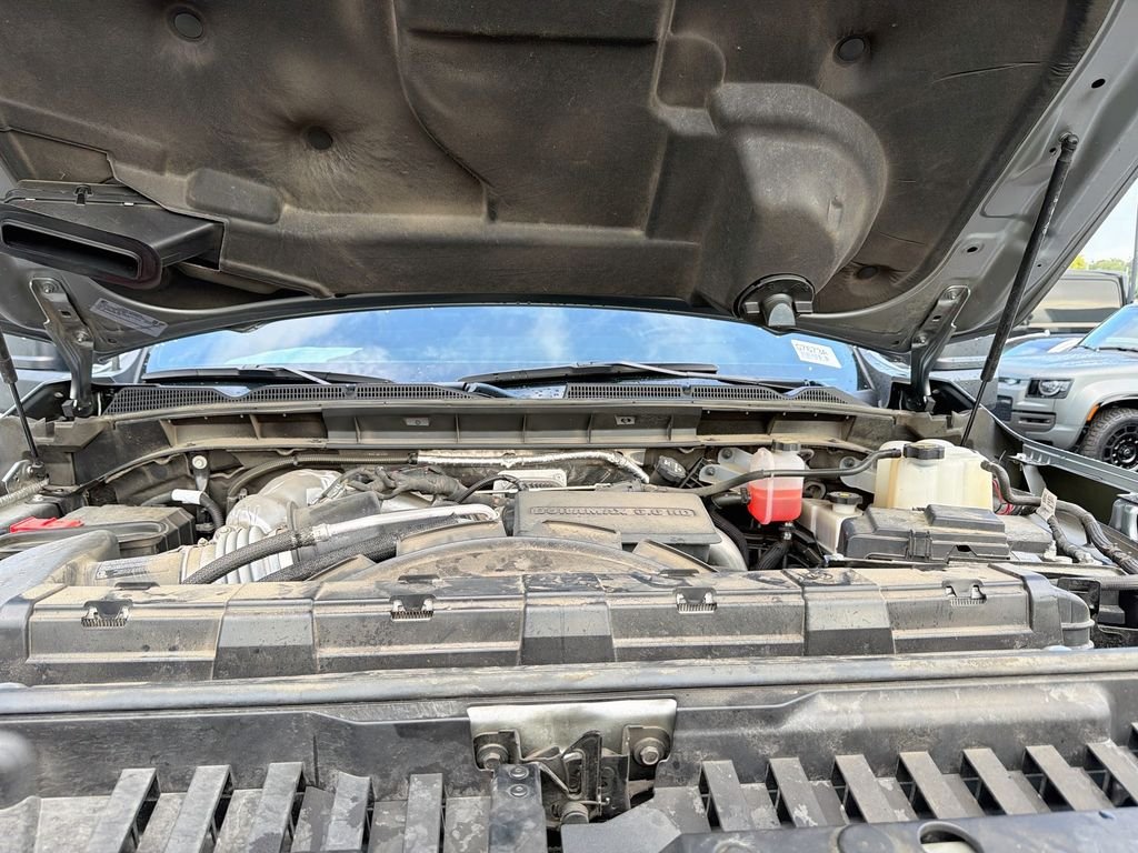 Used 2024 Silver GMC Denali Ultimate image 34