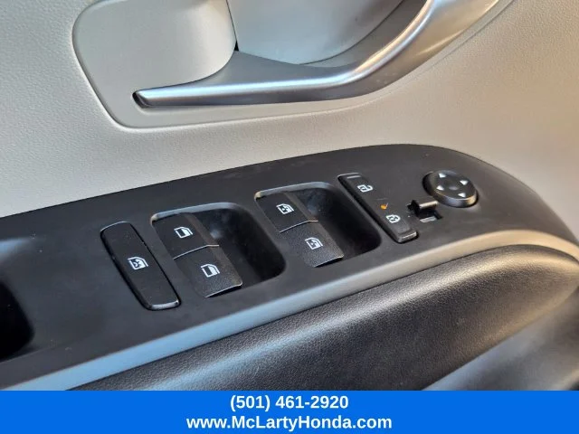 Used 2024 White Hyundai SEL image 34
