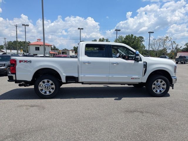 New 2026 Star White Metallic Tri-Coat Ford F-250® Lariat® image 3