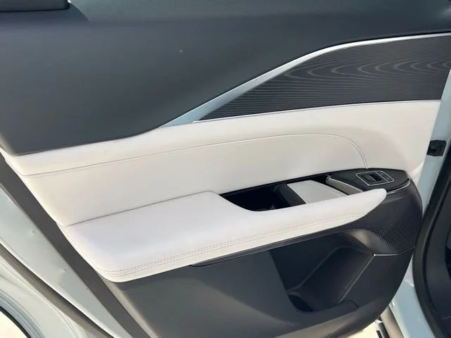 2025 Cadillac LYRIQ Sport 1 - Photo 14
