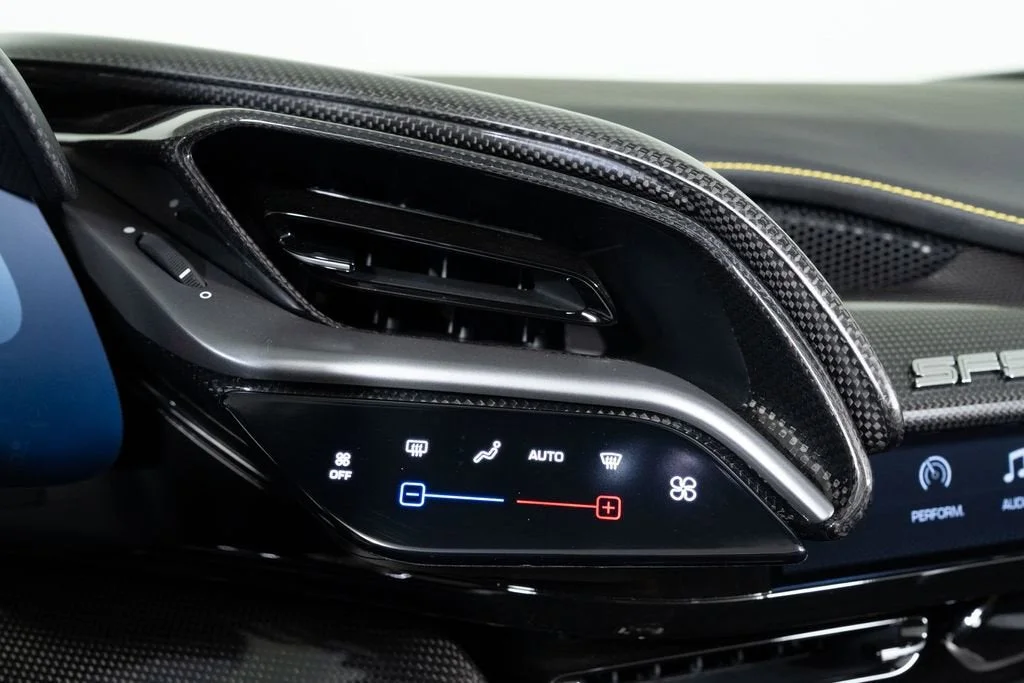 Used 2022 Extra Sample Ferrari Base image 37