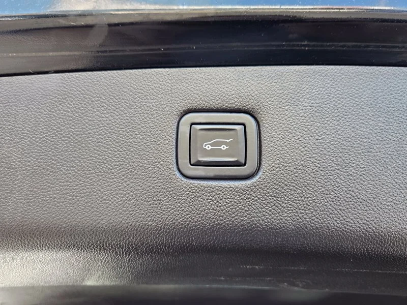 Used 2021 Black Chevrolet RS image 12