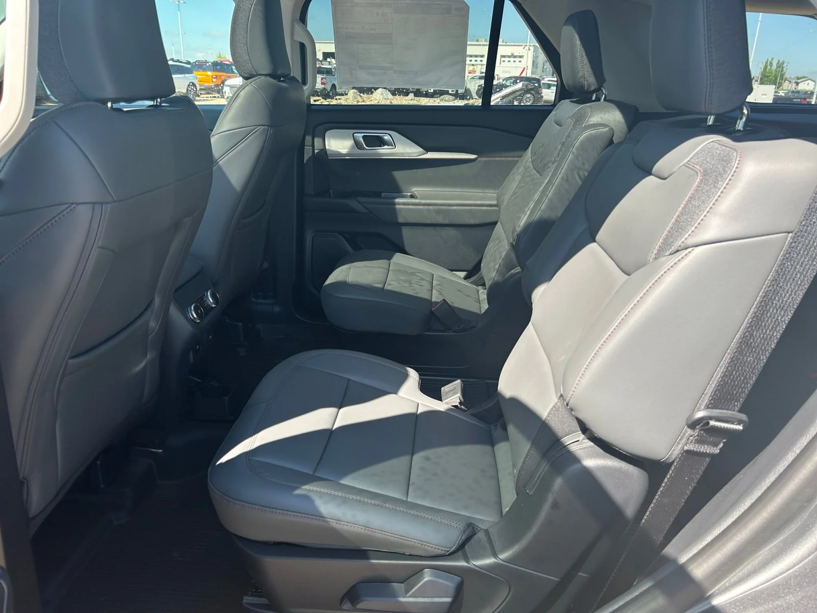 New 2026 Carbonized Grey Metallic Ford Active w/200A Pkg image 19