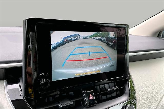 Certified Used 2025 SILVER ME. Toyota  image 27