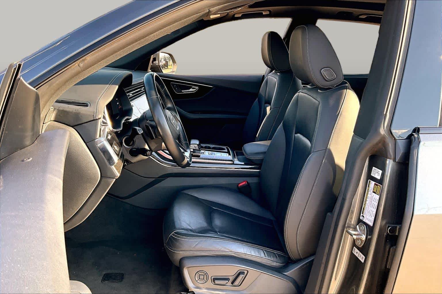 Used 2019 Daytona Gray Pearl Effect Audi Prestige image 8