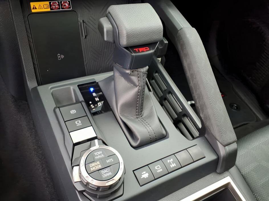 2025 Toyota Tacoma TRD Off Road - Photo 12