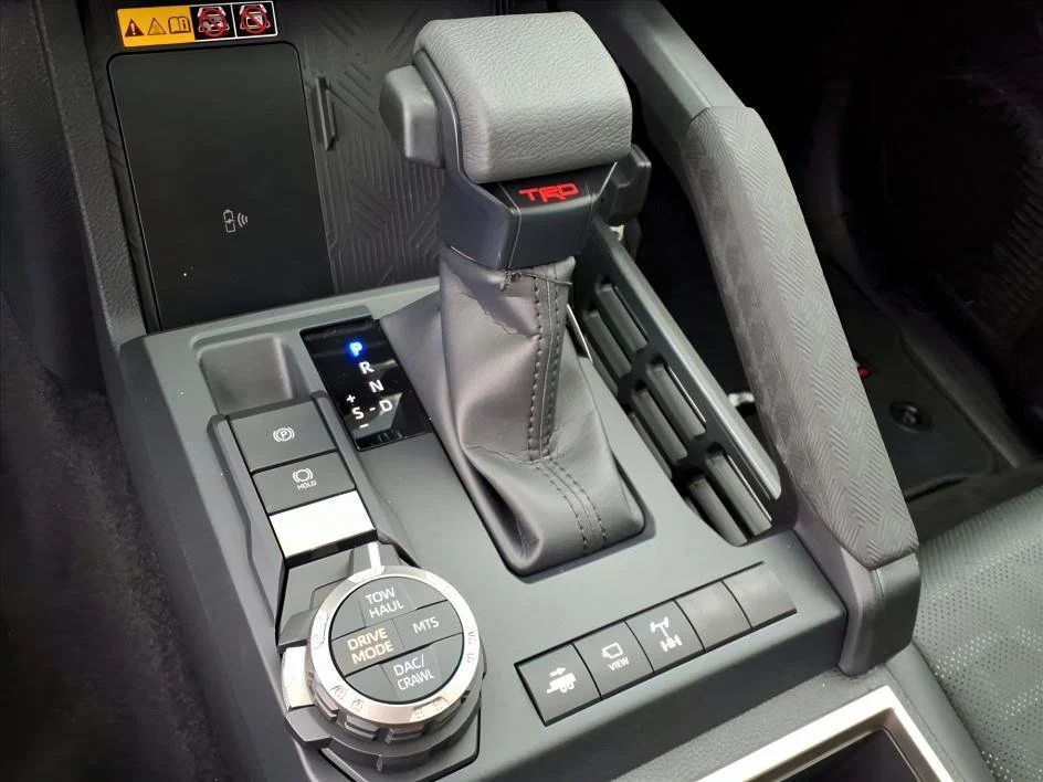 2025 Toyota Tacoma TRD Off Road - Photo 12
