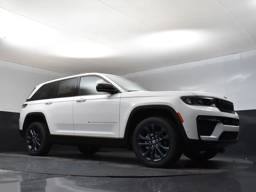 New 2026 Bright White Clearcoat Jeep  image 48