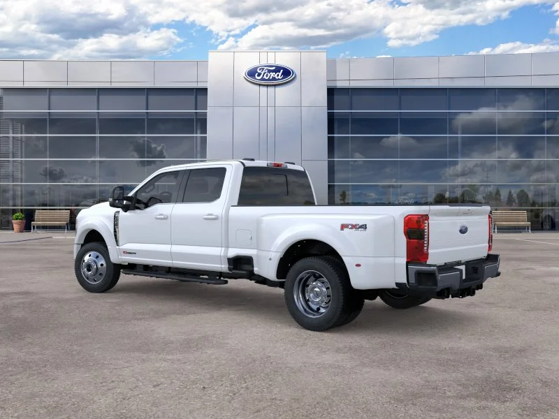 New 2026 Star White Metallic Tri-Coat Ford F-450® Lariat® image 4