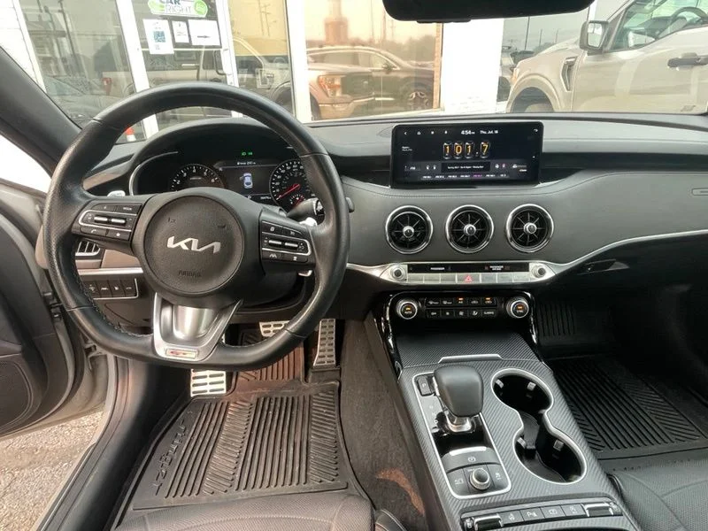 Used 2022 White Kia GT2 image 9