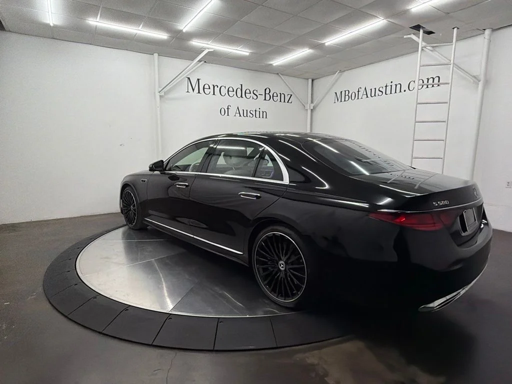 New 2027 Black Mercedes-Benz S 580 image 5