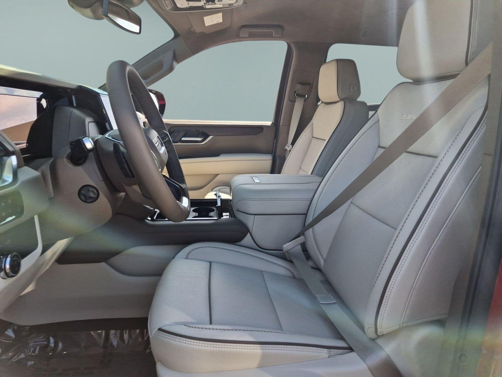 2026 GMC Yukon XL Denali - Photo 17