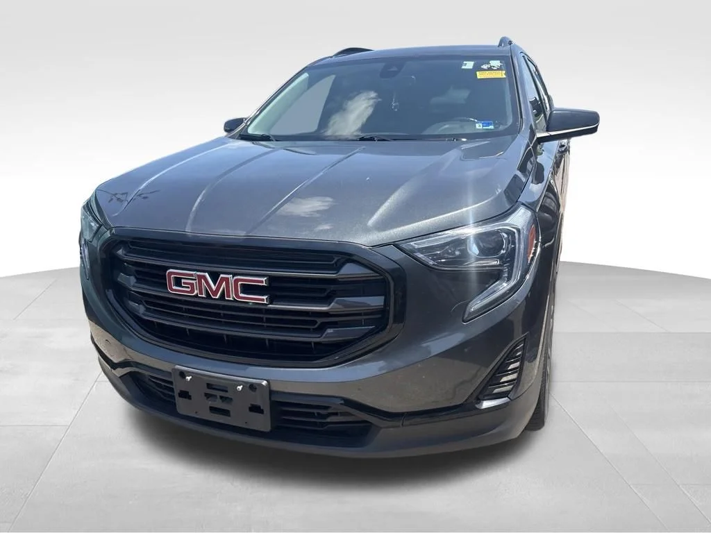 Used 2021 Gray GMC SLE image 13