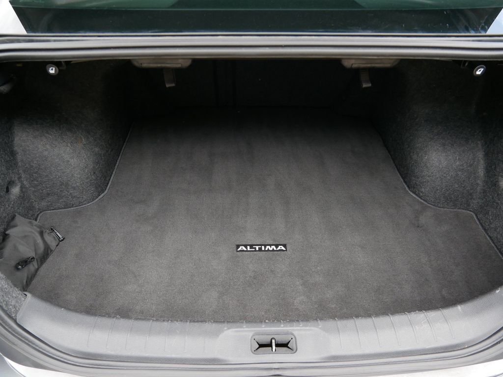 Certified Used 2019 Gray Nissan 2.5 SR image 10