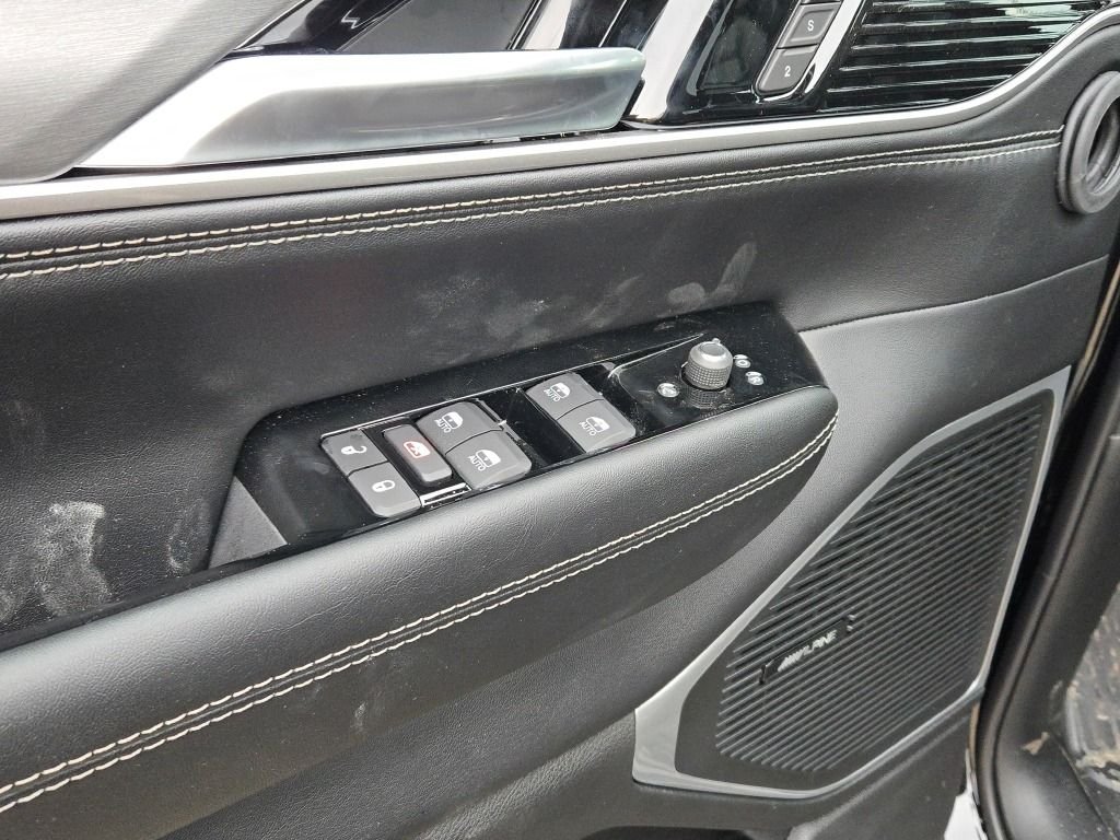 New 2026 High Gloss Black Jeep Limited Altitude image 26