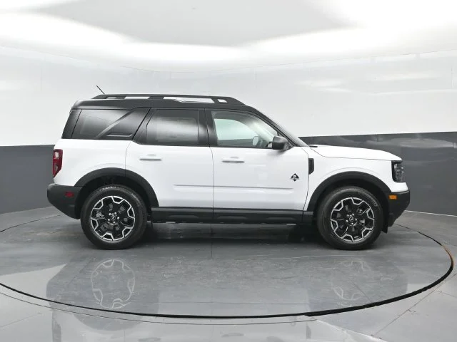 New 2026 Oxford White Ford Outer Banks® image 3