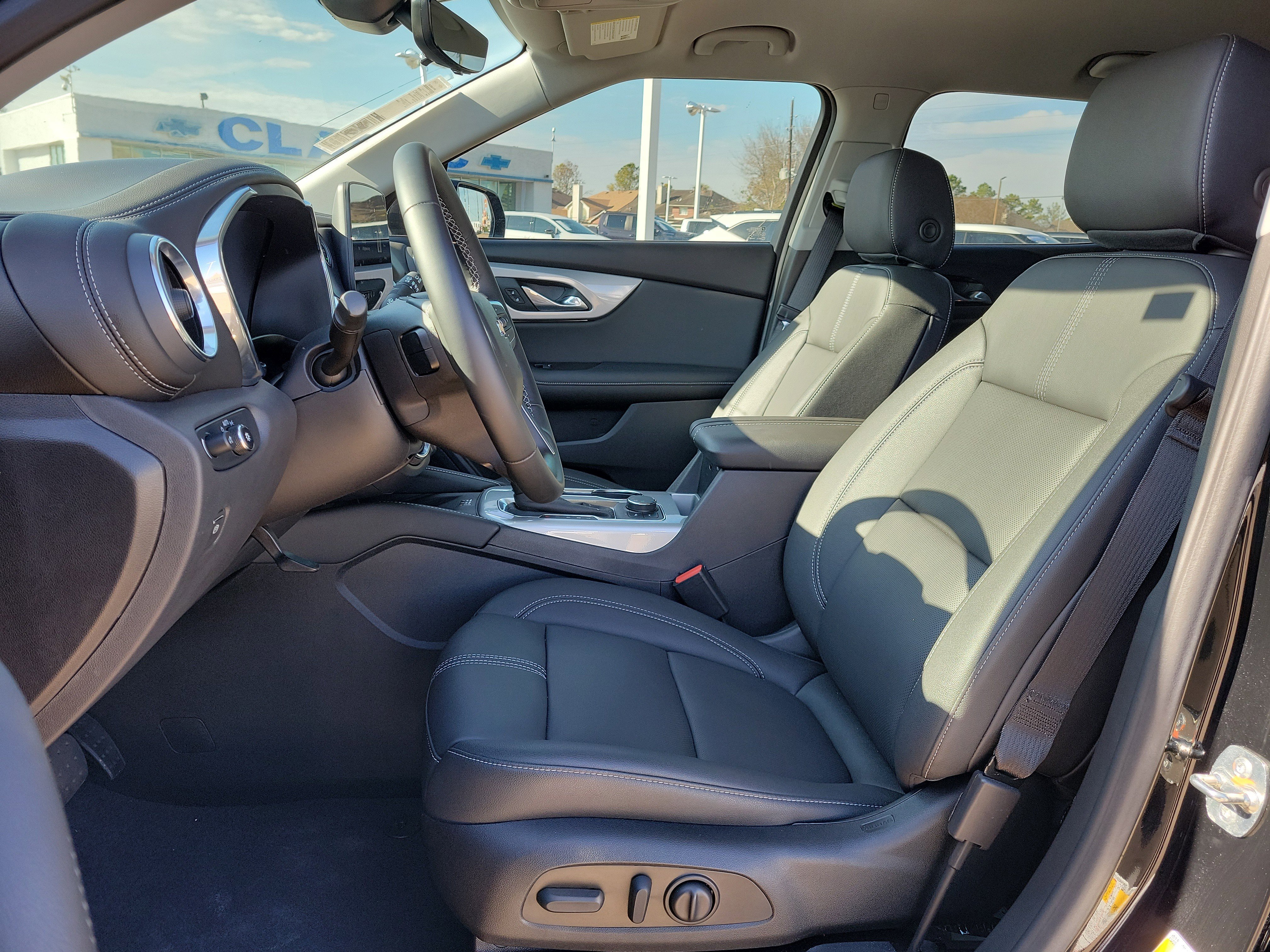 2025 Chevrolet Blazer 3LT - Photo 13