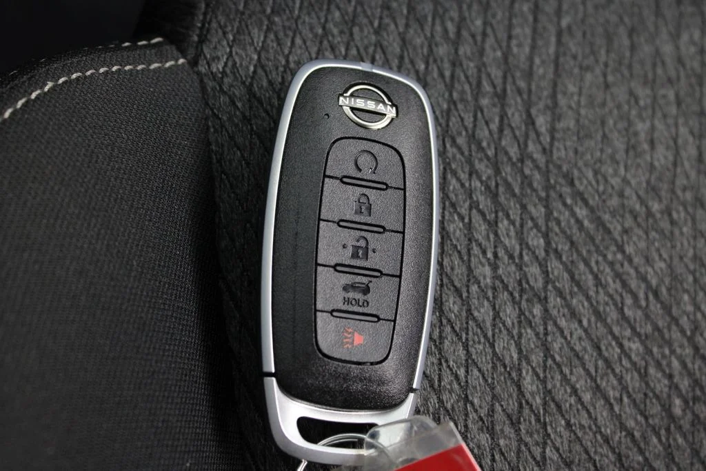 2024 Nissan Rogue SV - Photo 31