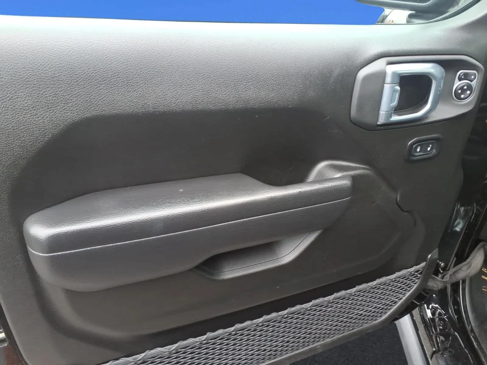 Used 2026 Black Clearcoat Jeep Rubicon image 16