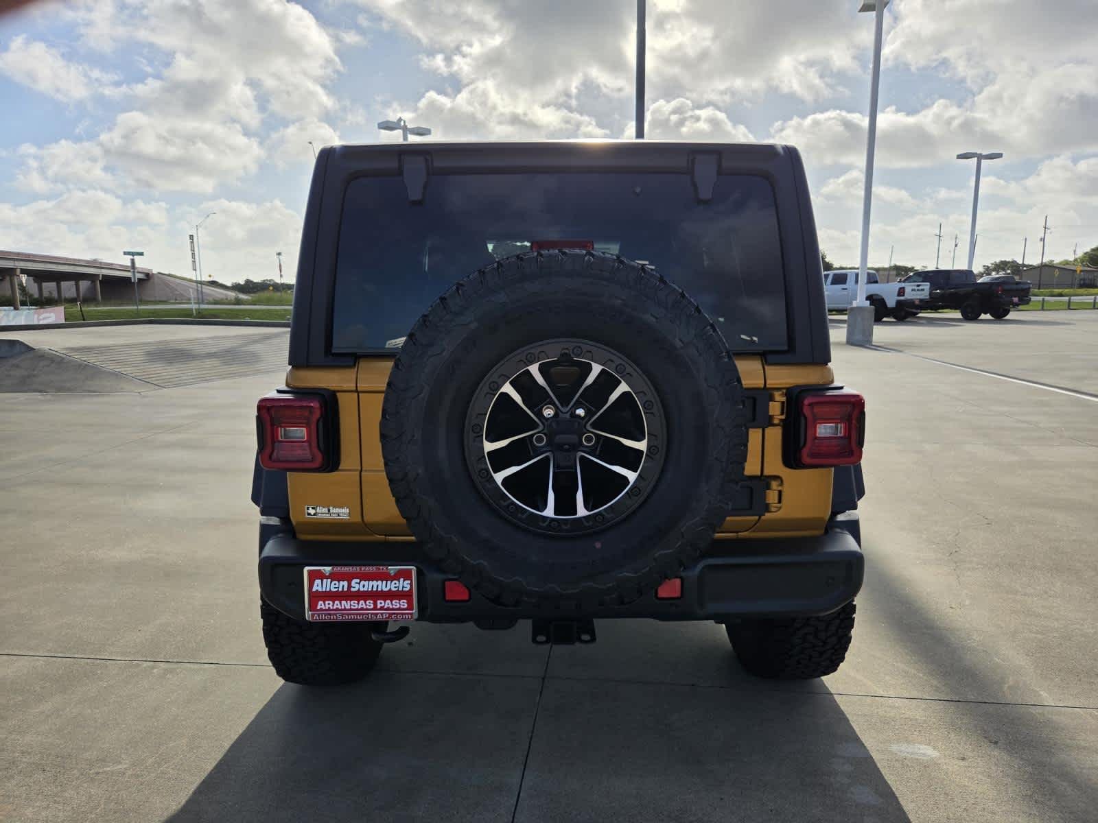 New 2026 Goldilocks Exterior Paint Jeep Willys image 4