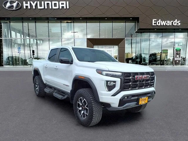 Used 2024 White GMC AT4X image 10