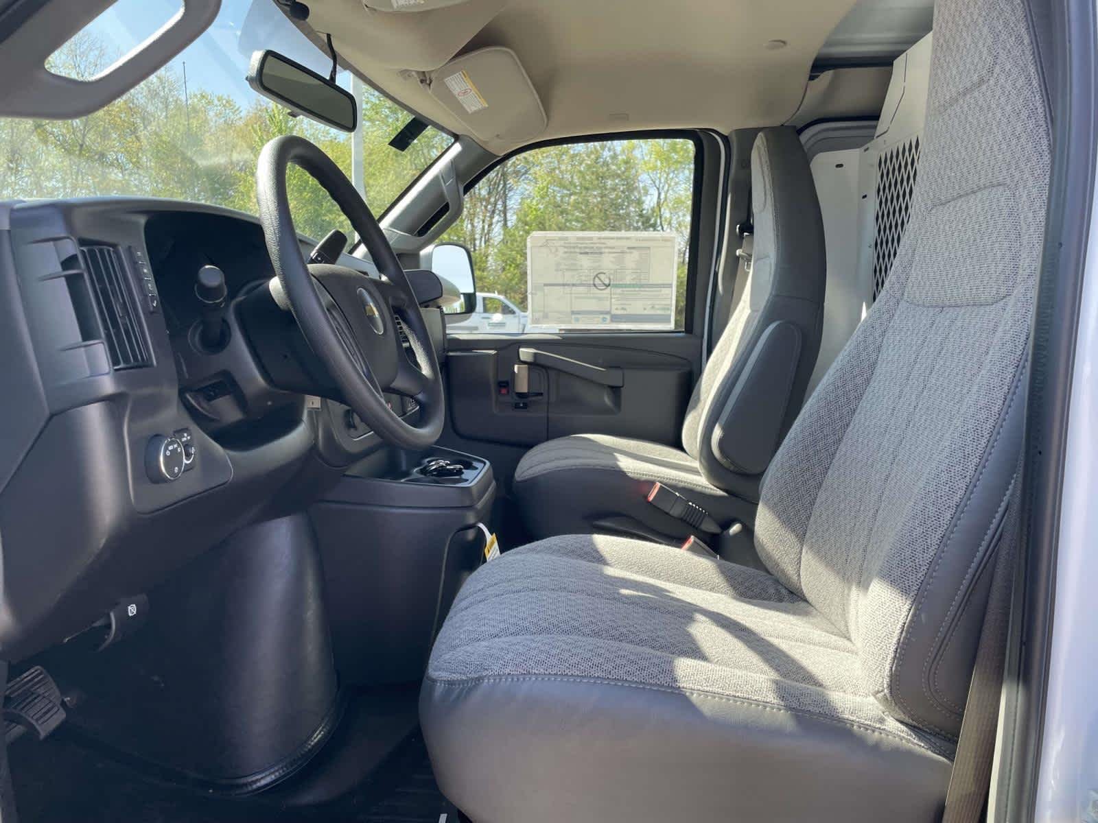 2026 Chevrolet Express Cargo Work Van - Photo 12