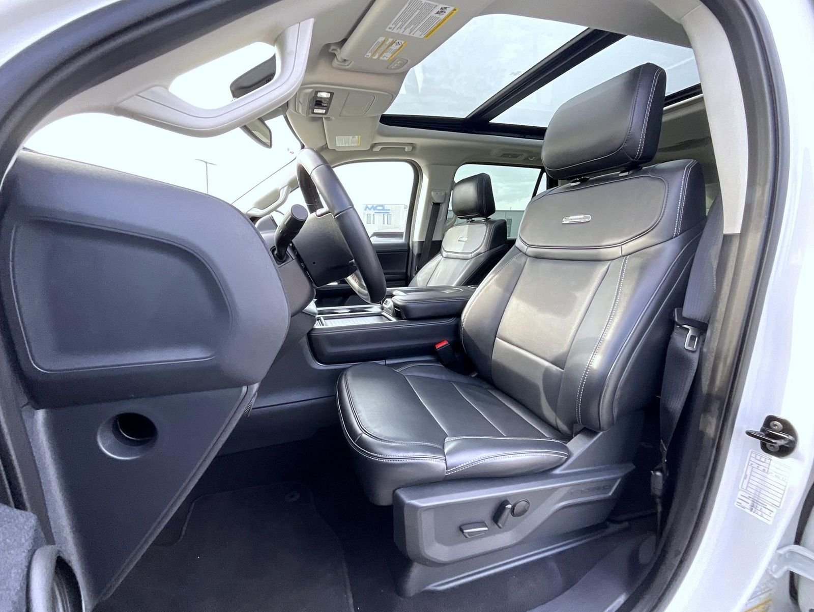 Used 2025 White Ford Platinum image 11