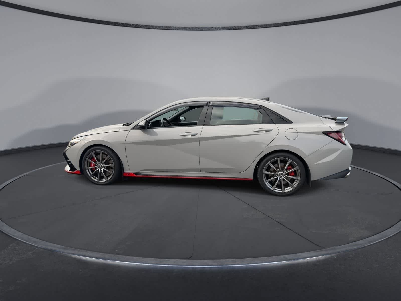 Used 2022 Gray Hyundai  image 5