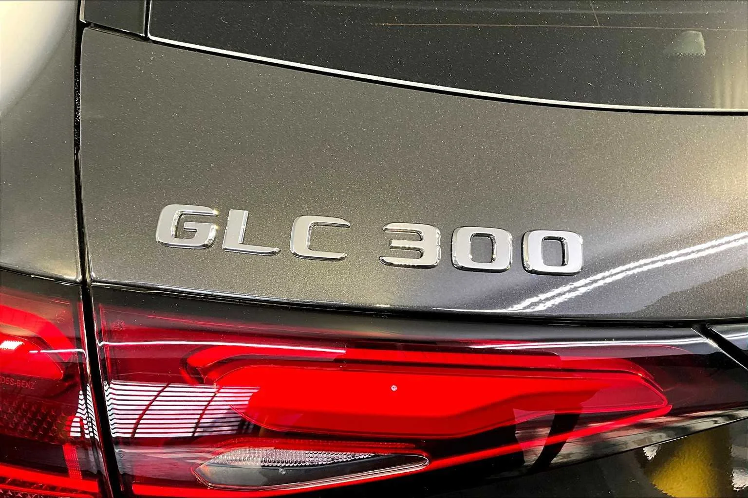 New 2026 Graphite Grey Metallic Mercedes-Benz GLC 300 image 6