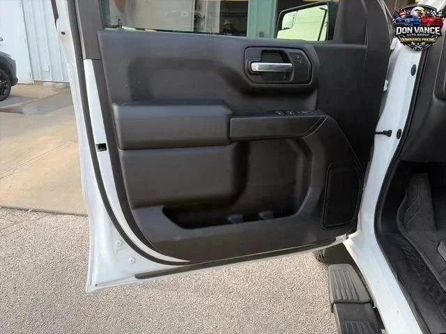 Used 2022 White Chevrolet Custom Trail Boss image 10