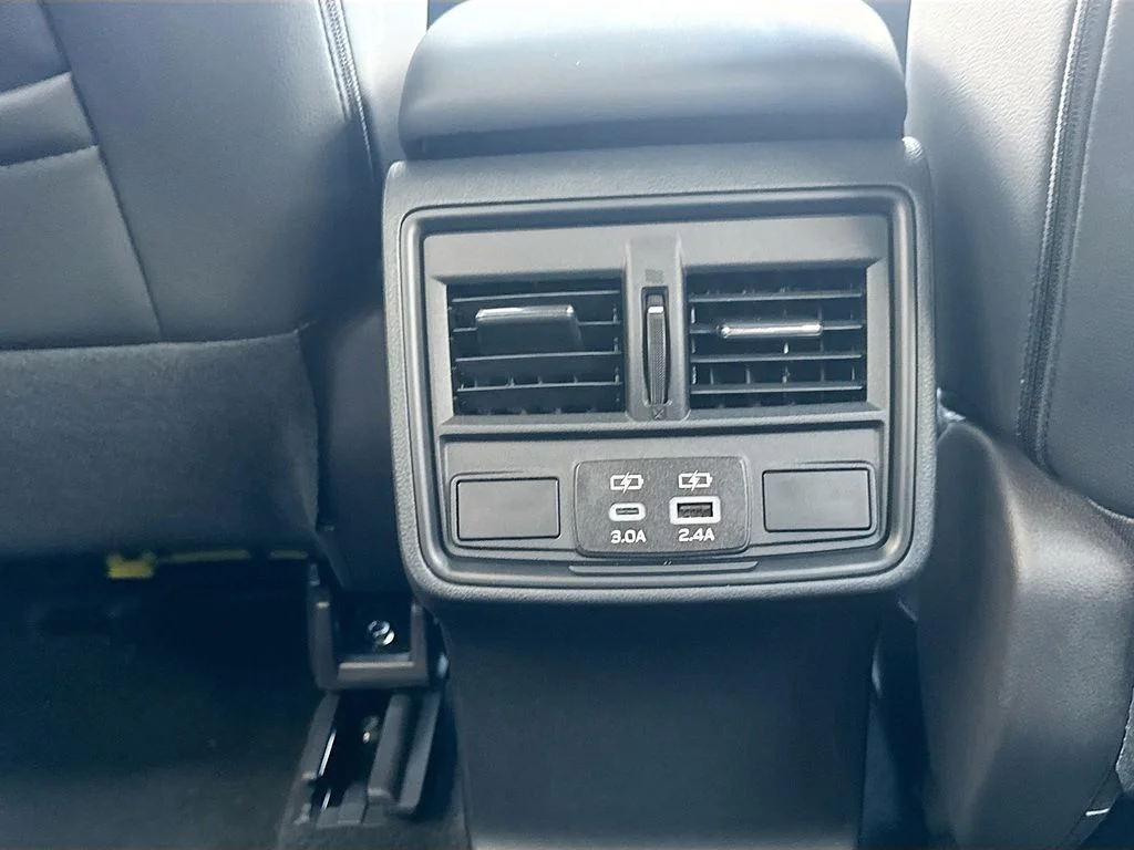 New 2026 ICE SILVER METALLIC Subaru Premium image 32