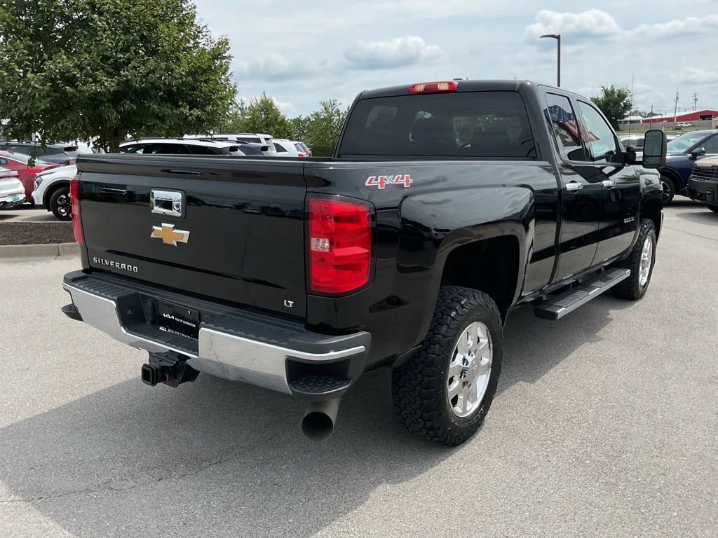 Used 2015 Black Chevrolet LT image 16