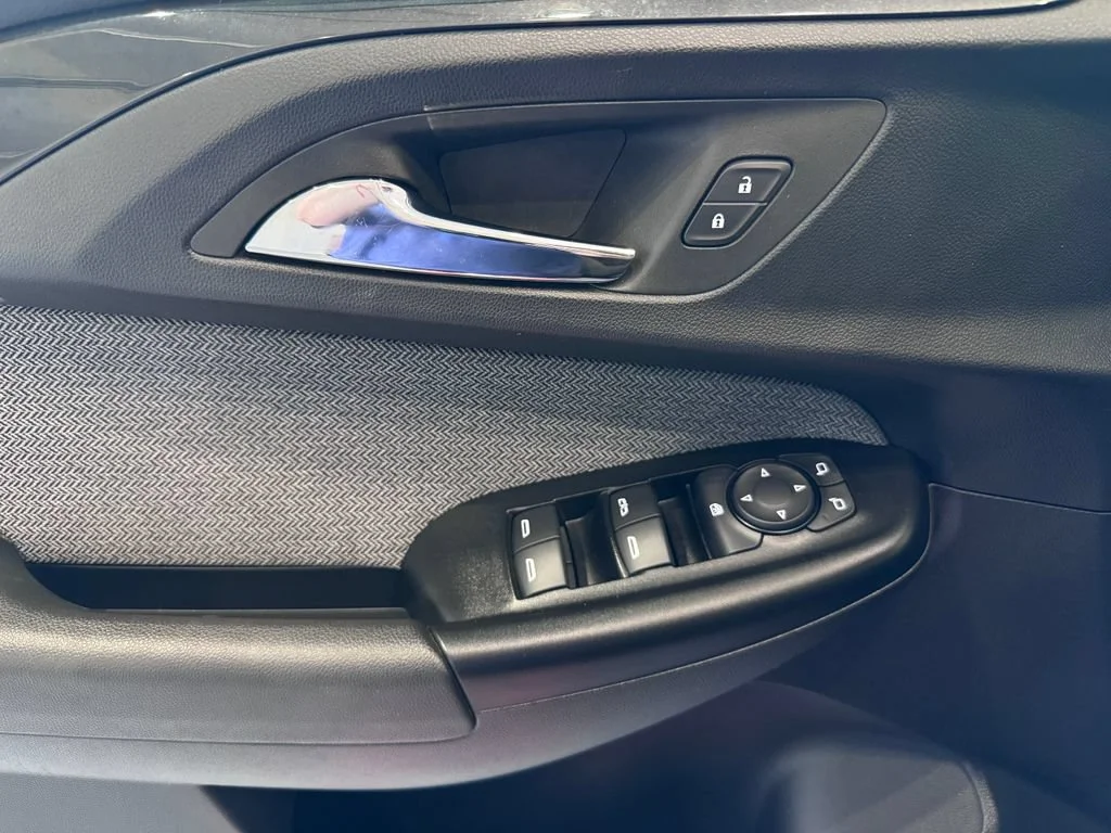 2023 Chevrolet TrailBlazer LT - Photo 25