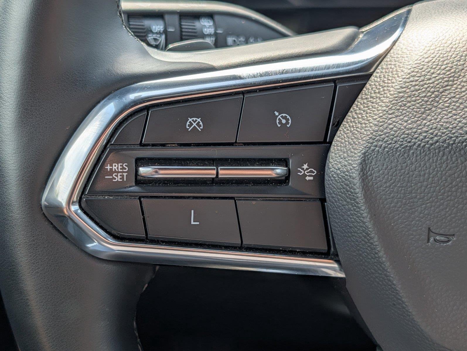 Used 2025 Sterling Gray Metallic Chevrolet LT image 23
