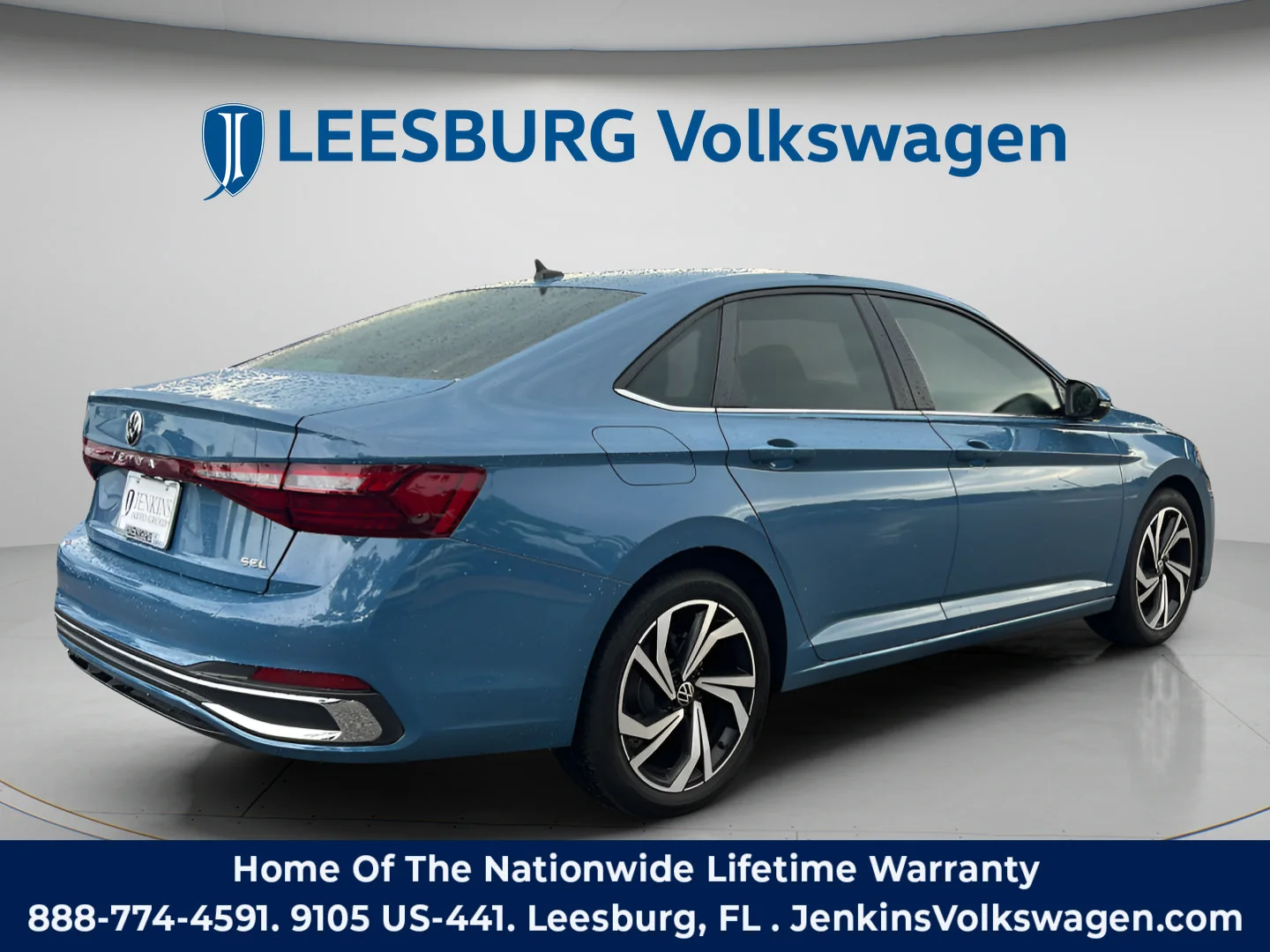 Used 2025 Monterey Blue Volkswagen SEL image 3