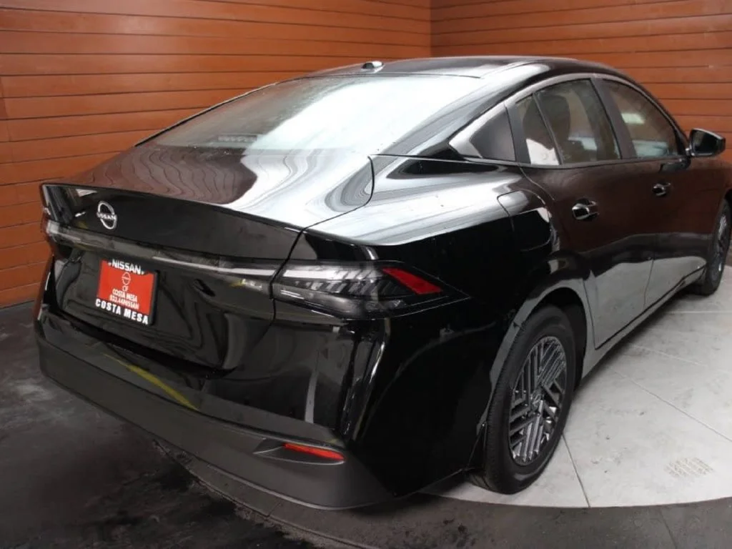 New 2026 Super Black Nissan SV image 4