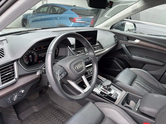 Used 2021 Black Audi 45 Prestige image 4