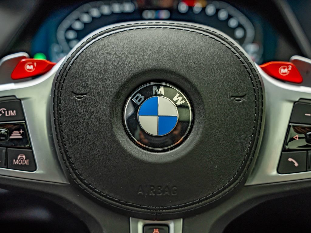 Used 2020 Marina Bay Blue Metallic BMW Competition image 24