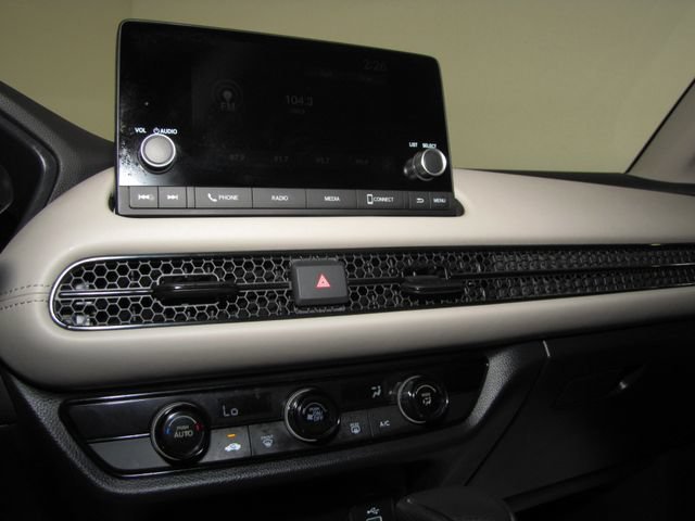 Certified Used 2025 Lunar Silver Metallic Honda LX image 7