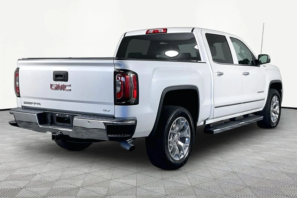 Certified Used 2018 White GMC SLT image 6