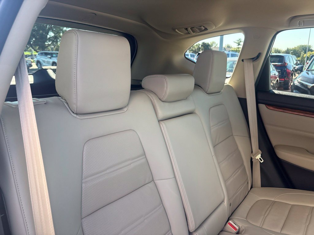 Certified Used 2022 White Honda EX-L FWD image 34