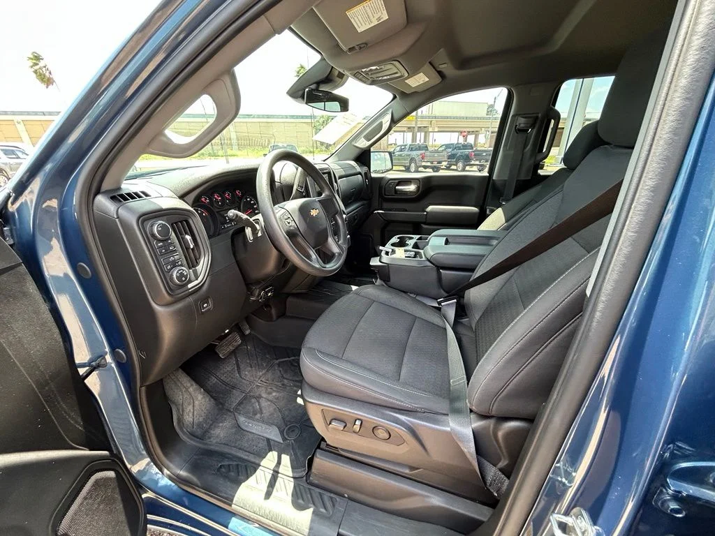 Used 2024 Blue Chevrolet Custom image 12