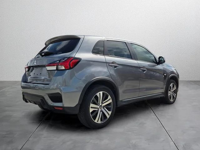 Used 2024 Gray Mitsubishi 2.0 ES image 4