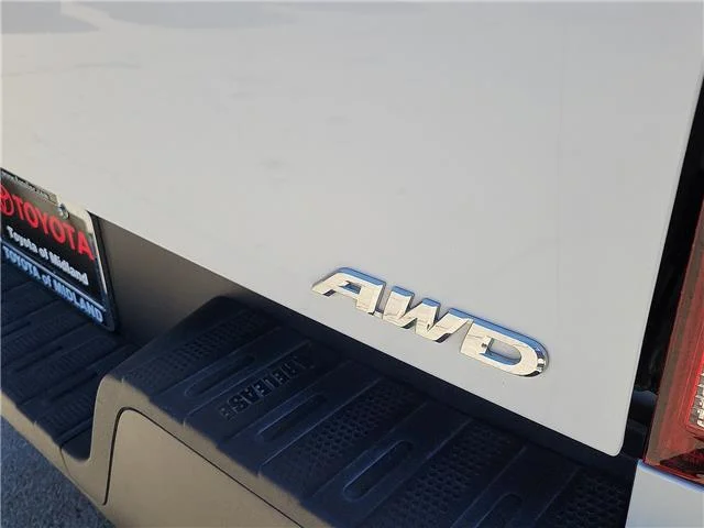 Used 2023 Platinum White Pearl Honda RTL (A9) All-Wheel Drive Crew Cab 5.3 ft. box 125. image 5