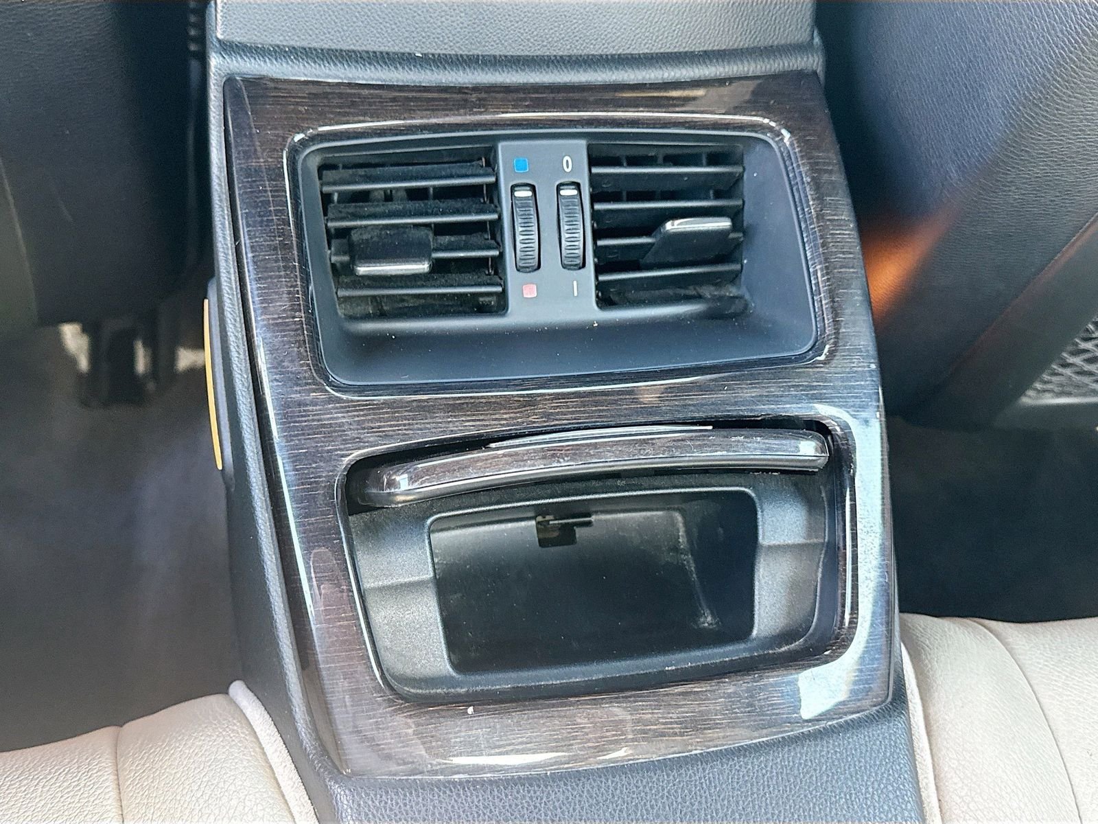 2011 BMW 3 Series 328i - Photo 19