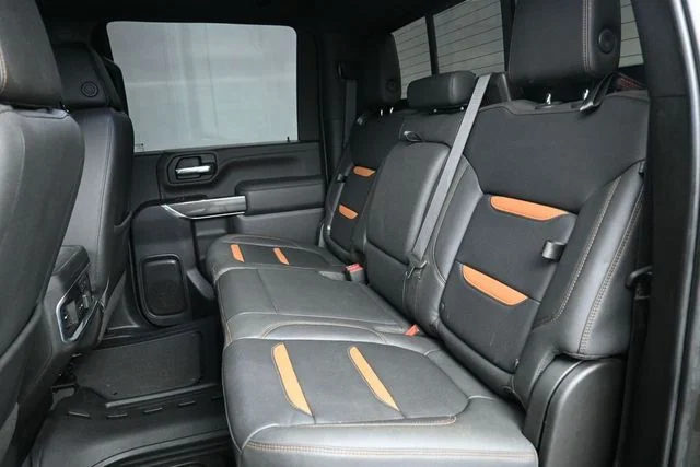 Used 2023 Green GMC AT4 image 28