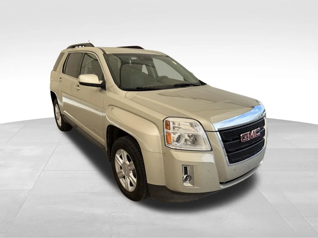 Used 2015 Champagne Silver Metallic GMC SLT-1 image 4